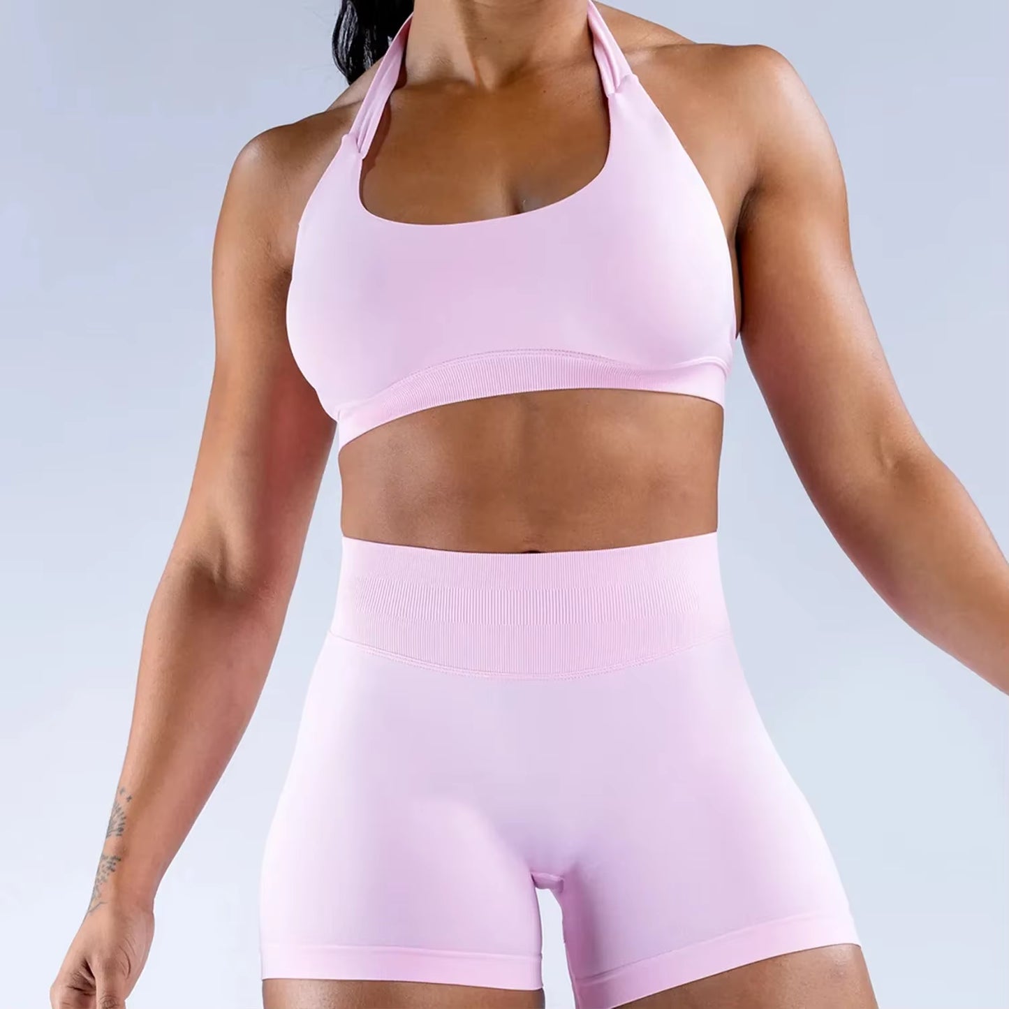 Sports Bra Women Seamless Halter Neck Strap Yoga Bra Sexy Open Back Yoga Top Bra Gym Crop Top Women Clothing