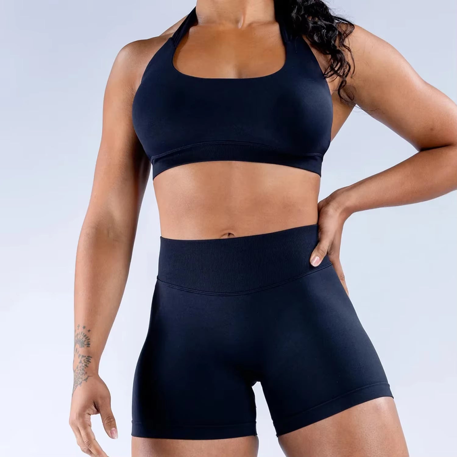 Sports Bra Women Seamless Halter Neck Strap Yoga Bra Sexy Open Back Yoga Top Bra Gym Crop Top Women Clothing